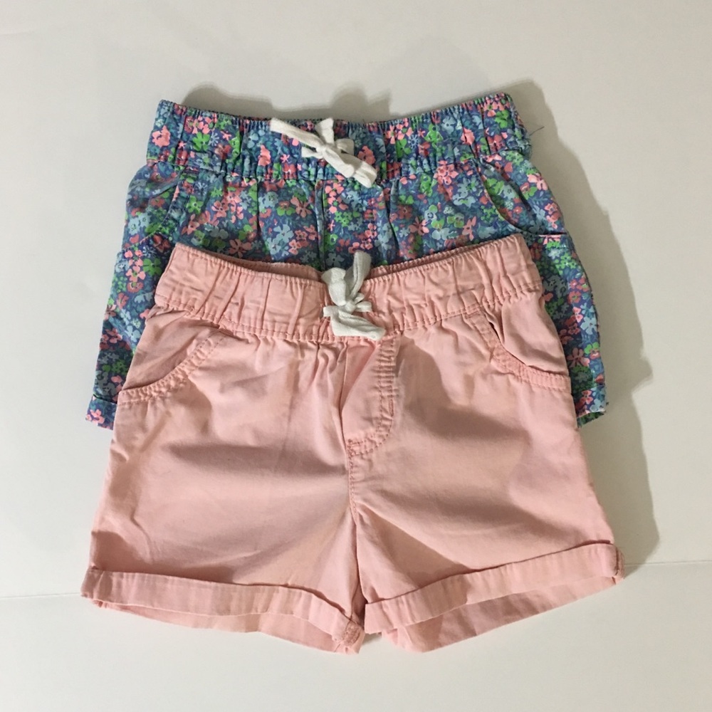 2 Carter’s Girl Shorts 4T